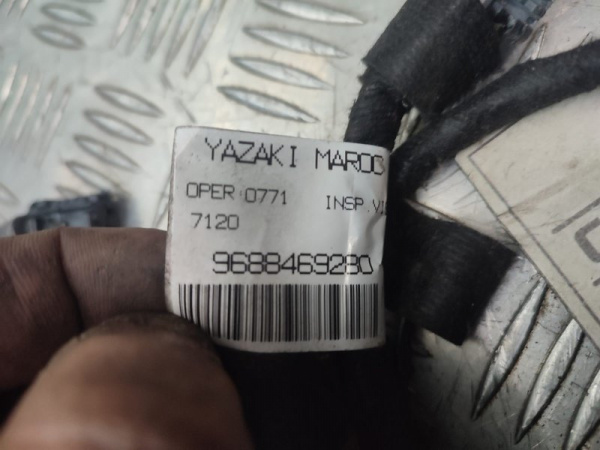 9688469280_5
