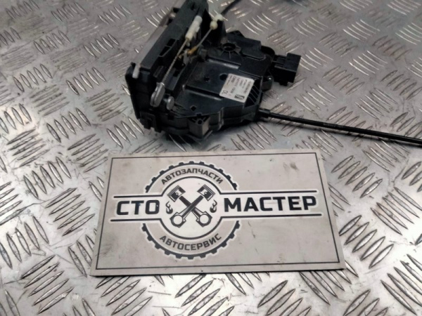 Замок двери задней правой центральный