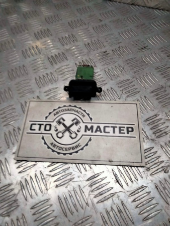 77364061_1